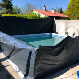 Accessoires et Produits d'Entretien : Astuces et Solutions pour une Piscine Impeccable Avion